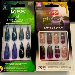 Kiss Halloween Nails